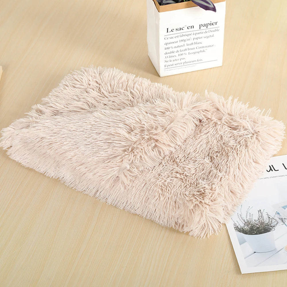 Ultra-Soft Plush Pet Sleeping Mat - Cozy Fleece Bed for Dogs & Cats
