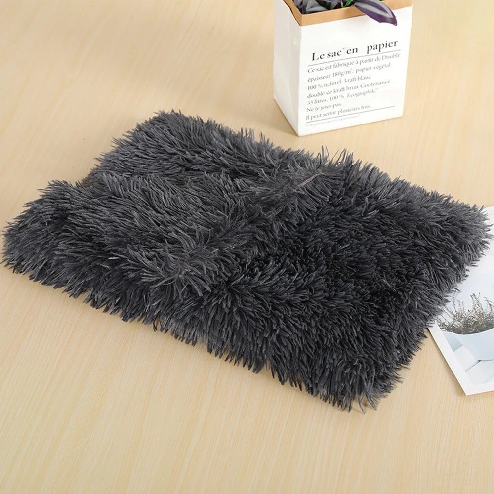 Ultra-Soft Plush Pet Sleeping Mat - Cozy Fleece Bed for Dogs & Cats
