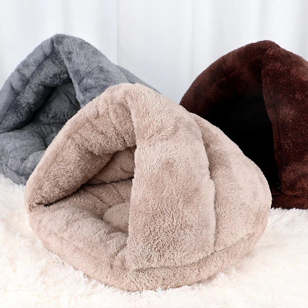 Cozy Haven Fleece Cat & Puppy Bed – Plush Nest for Ultimate Comforts