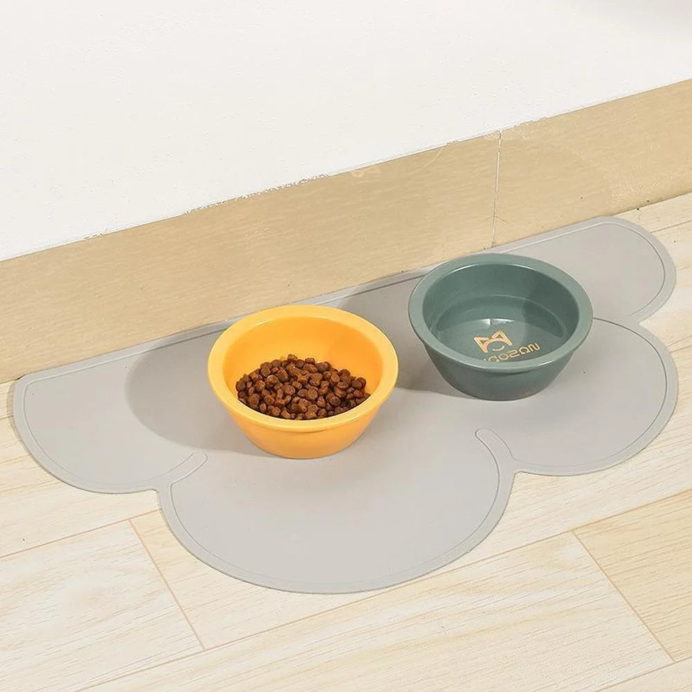Ultimate Waterproof & Non-Slip Pet Placemat - Spill-Proof Dining for Cats & Dogs