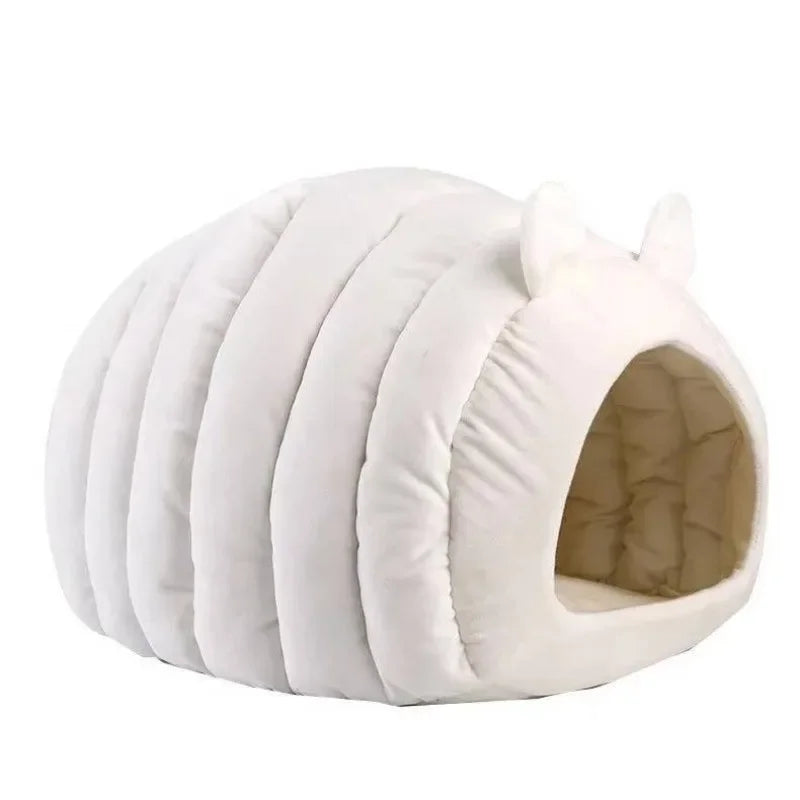 Cozy Haven 4-Season Cat House - Bite Resistant, Washable Bed