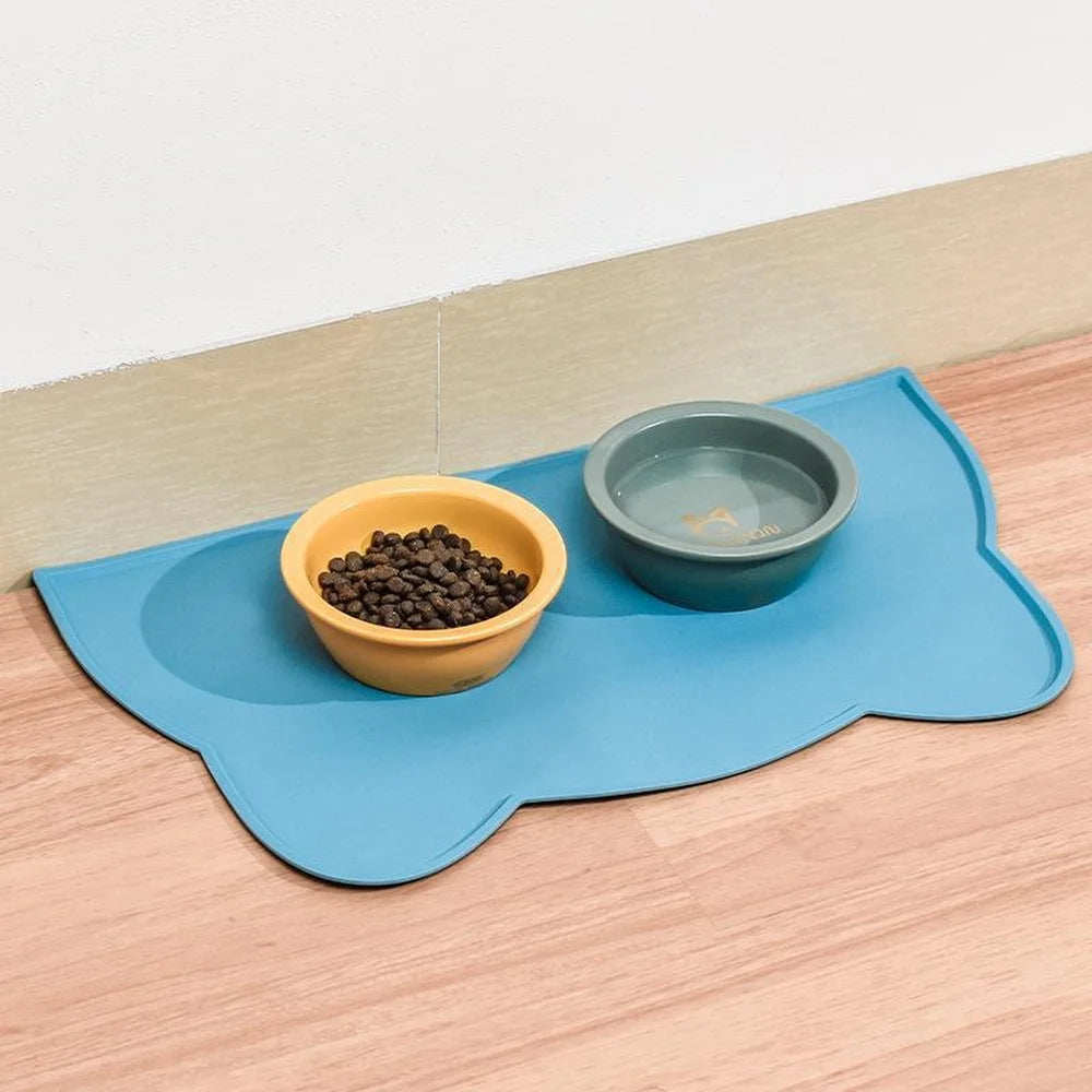 Ultimate Waterproof & Non-Slip Pet Placemat - Spill-Proof Dining for Cats & Dogs